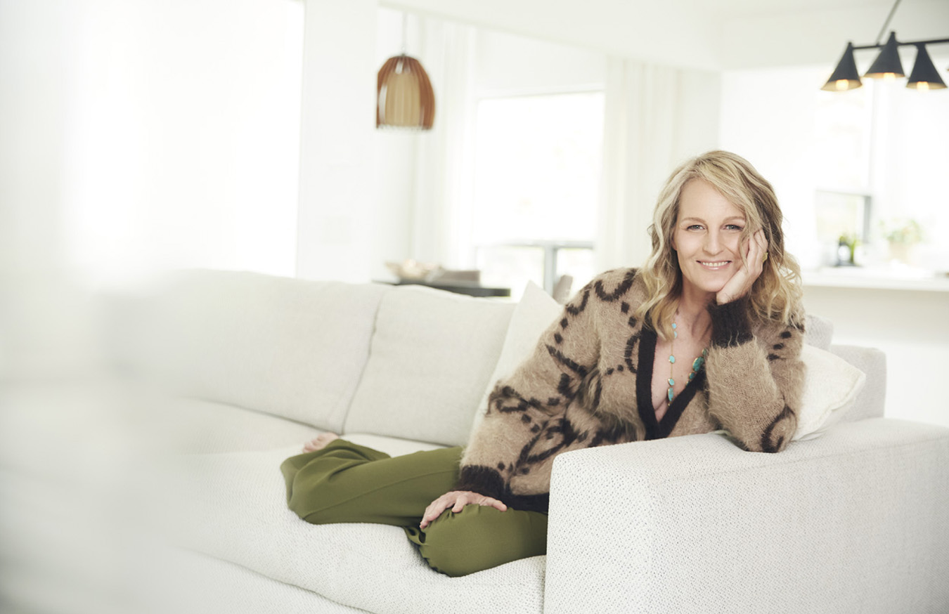 HelenHunt28B_flat_V2
